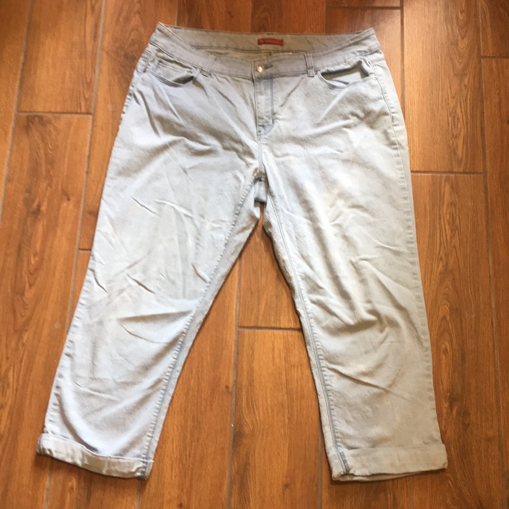 Blue jean capris